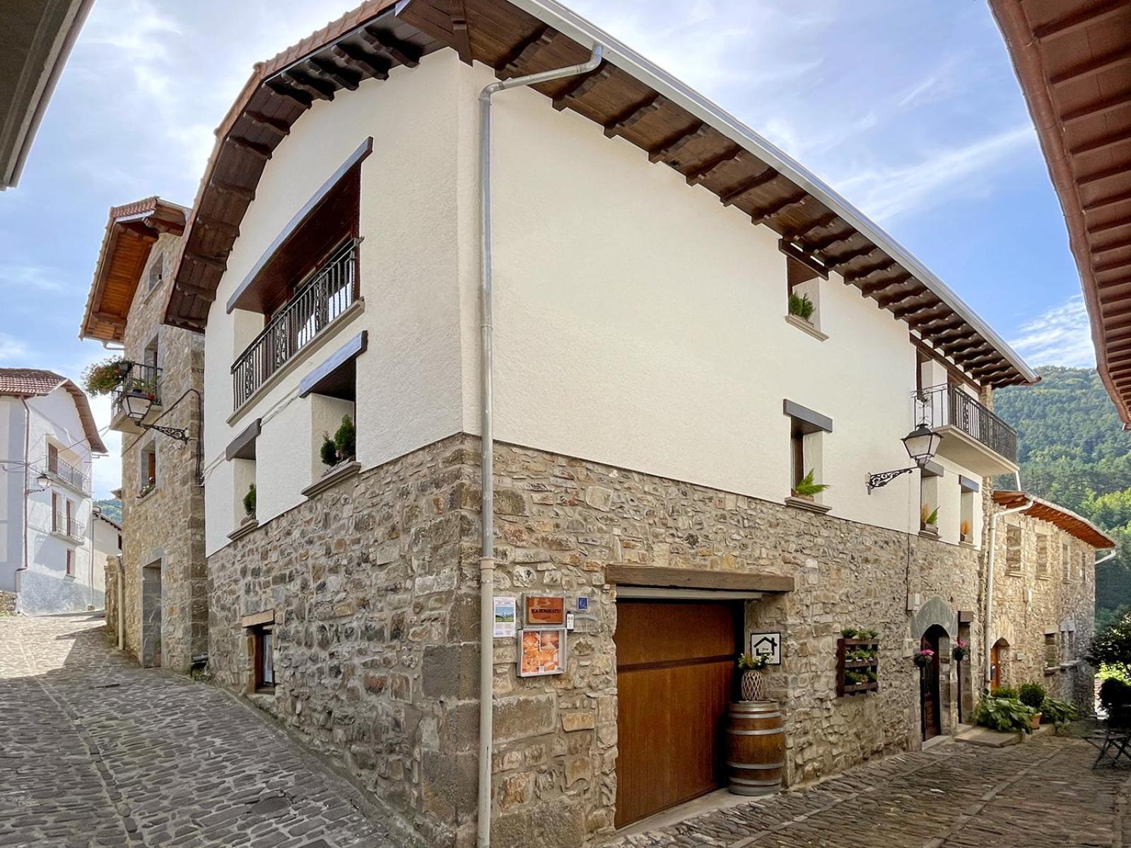 Juaningratxi Country house *